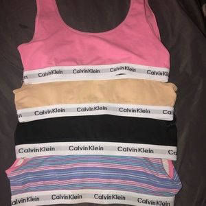 Set of 4 Calvin Klein sports bras